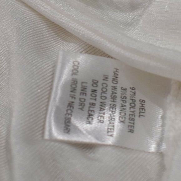 Gab & Kate White Off Shoulder Blouse Medium Tie Front Sexy V Neck Top - Picture 8 of 12